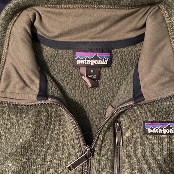 Mens Patagonia quarter zip olive green sweater - like new - Picture 2 of 2
